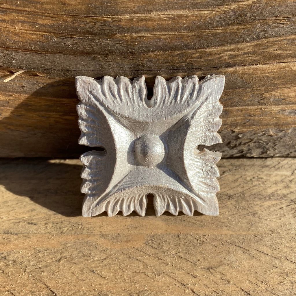 Bright Silver Light Dynamics